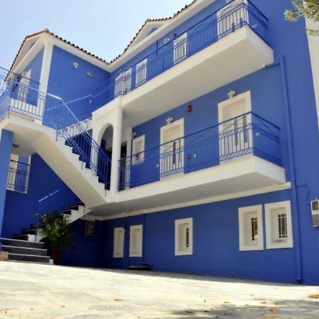 Folies Apartment Лурдата Екстериор снимка